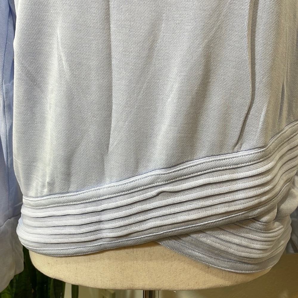 Athleta Blue Serenity Criss Cross Sweatshirt Size Small - Picture 8 of 9